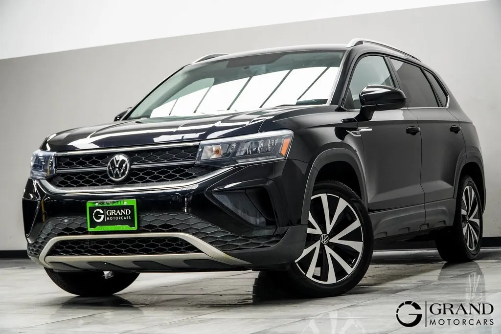 Black 2022 Volkswagen Taos 1.5T SE for sale in Kennesaw, GA