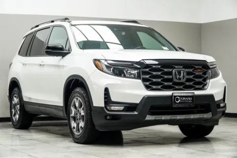 More photos of 2022 Honda Passport TrailSport at Grand Motorcars Kennesaw, GA