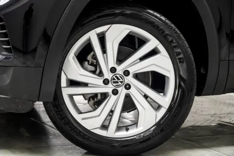 Another view of 2020 Volkswagen Atlas Cross Sport 3.6L V6 SEL for sale in Kennesaw, GA at Grand Motorcars Kennesaw