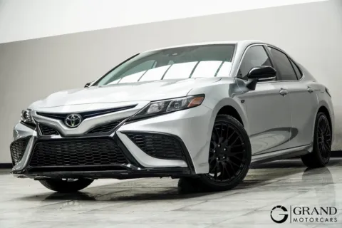 Silver 2022 Toyota Camry SE for sale in Kennesaw, GA