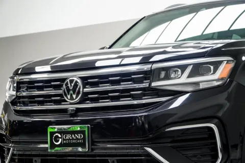 Photos of 2022 Volkswagen Atlas 3.6L V6 SEL Premium R-Line for sale in Kennesaw, GA at Grand Motorcars Kennesaw