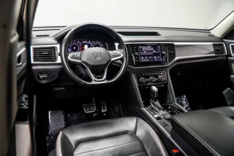 More photos of 2022 Volkswagen Atlas 3.6L V6 SEL Premium R-Line at Grand Motorcars Kennesaw, GA