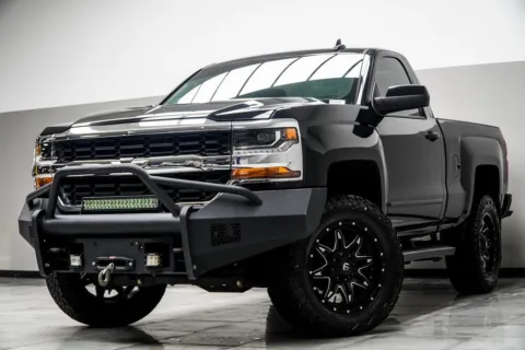 Black 2018 Chevrolet Silverado 1500 LT for sale in Kennesaw, GA