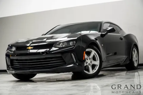 Black 2018 Chevrolet Camaro 1LT for sale in Kennesaw, GA