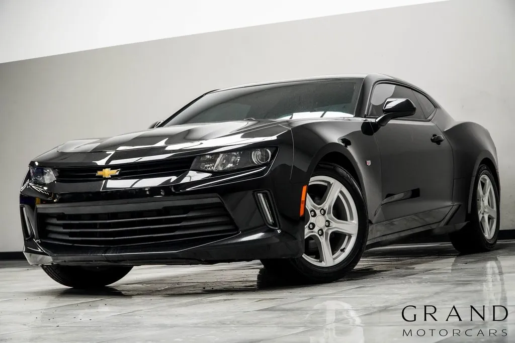Black 2018 Chevrolet Camaro 1LT for sale in Kennesaw, GA