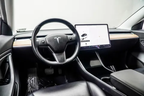 More photos of 2019 Tesla Model 3 Long Range at Grand Motorcars Kennesaw, GA
