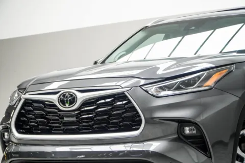 Photos of 2023 Toyota Highlander Limited for sale in Kennesaw, GA at Grand Motorcars Kennesaw