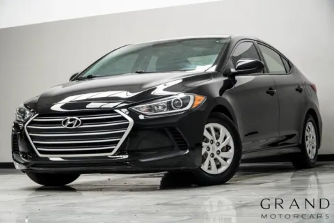 Black 2018 Hyundai Elantra SE for sale in Kennesaw, GA