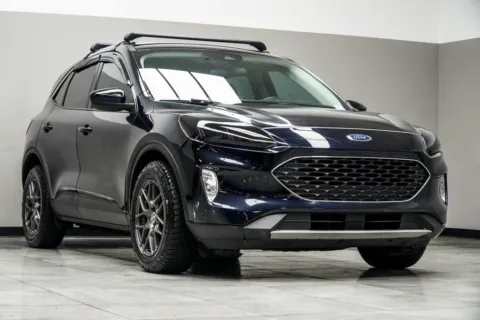 More photos of 2021 Ford Escape Hybrid SE at Grand Motorcars Kennesaw, GA