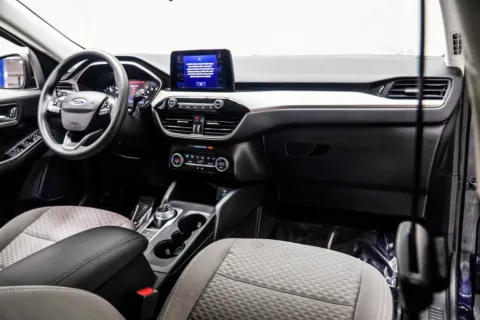 More photos of 2021 Ford Escape Hybrid SE at Grand Motorcars Kennesaw, GA