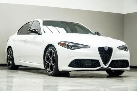 More photos of 2022 Alfa Romeo Giulia Veloce at Grand Motorcars Kennesaw, GA