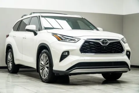 More photos of 2021 Toyota Highlander Platinum at Grand Motorcars Kennesaw, GA