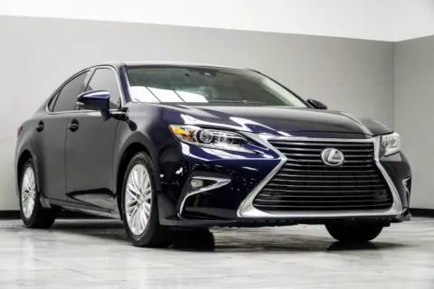 More photos of 2016 Lexus ES 350 at Grand Motorcars Kennesaw, GA