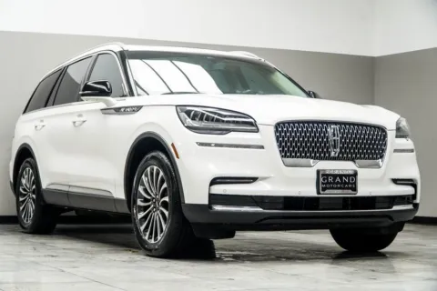 More photos of 2022 Lincoln Aviator Reserve at Grand Motorcars Kennesaw, GA