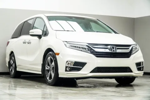 More photos of 2018 Honda Odyssey Touring at Grand Motorcars Kennesaw, GA