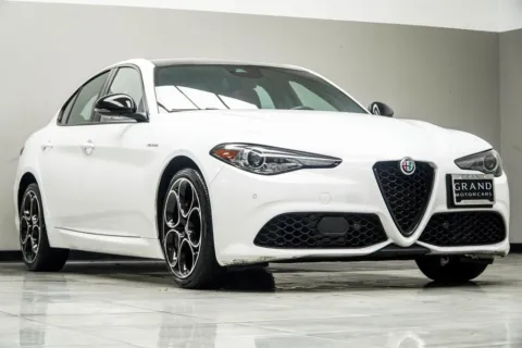 More photos of 2022 Alfa Romeo Giulia Veloce at Grand Motorcars Kennesaw, GA