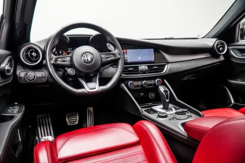 More photos of 2022 Alfa Romeo Giulia Veloce at Grand Motorcars Kennesaw, GA