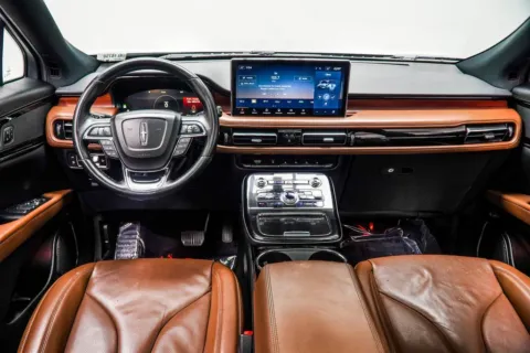 More photos of 2022 Lincoln Nautilus Reserve at Grand Motorcars Kennesaw, GA