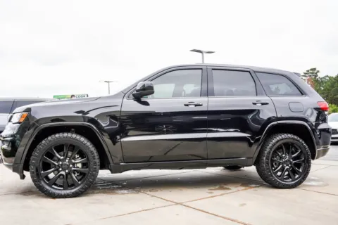 Another view of 2018 Jeep Grand Cherokee Altitude for sale in Macon, GA at Grand Infiniti of Macon