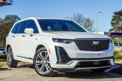 White 2020 Cadillac XT6 Premium Luxury for sale in Macon, GA