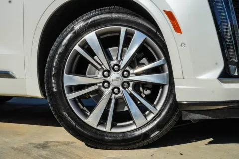 Photos of 2020 Cadillac XT6 Premium Luxury for sale in Macon, GA at Grand Infiniti of Macon