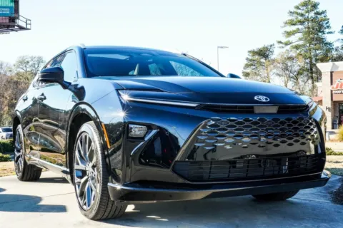 More photos of 2025 Toyota Crown Signia Limited at Grand Infiniti of Macon, GA