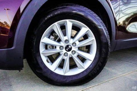 Photos of 2020 Kia Sorento LX for sale in Macon, GA at Grand Infiniti of Macon