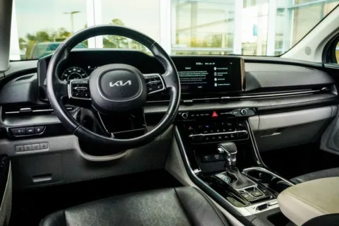 More photos of 2023 Kia Carnival SX at Grand Infiniti of Macon, GA