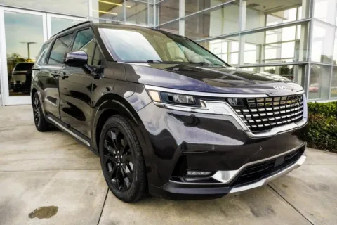 More photos of 2023 Kia Carnival SX at Grand Infiniti of Macon, GA