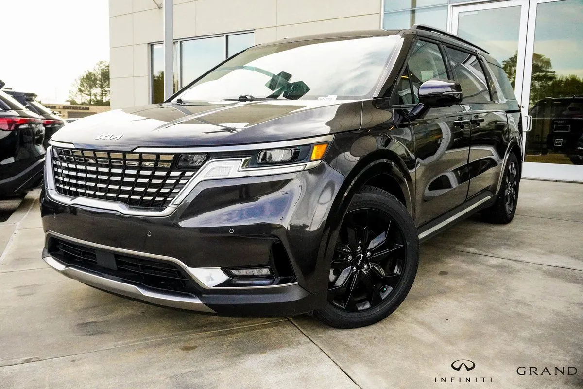 Gray 2023 Kia Carnival SX for sale in Macon, GA