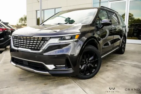 Gray 2023 Kia Carnival SX for sale in Macon, GA