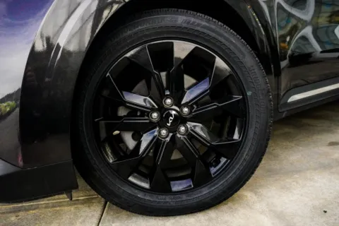 Photos of 2023 Kia Carnival SX for sale in Macon, GA at Grand Infiniti of Macon