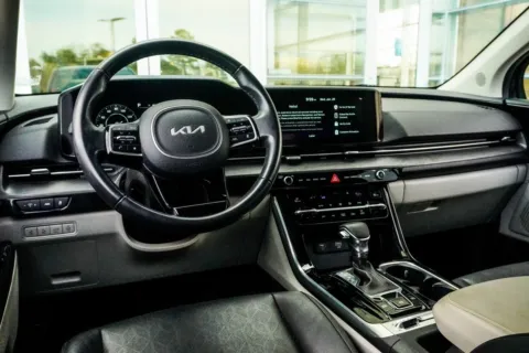 More photos of 2023 Kia Carnival SX at Grand Infiniti of Macon, GA