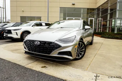 Silver 2020 Hyundai Sonata Limited for sale in Macon, GA
