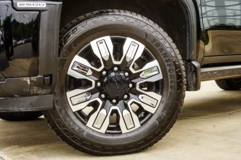 Another view of 2024 GMC Sierra 2500HD Denali Ultimate for sale in Macon, GA at Grand Infiniti of Macon