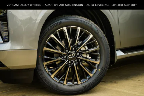 Another view of 2026 INFINITI QX80 AUTOGRAPH for sale in Macon, GA at Grand Infiniti of Macon