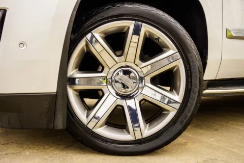 Another view of 2020 Cadillac Escalade Luxury for sale in Macon, GA at Grand Infiniti of Macon