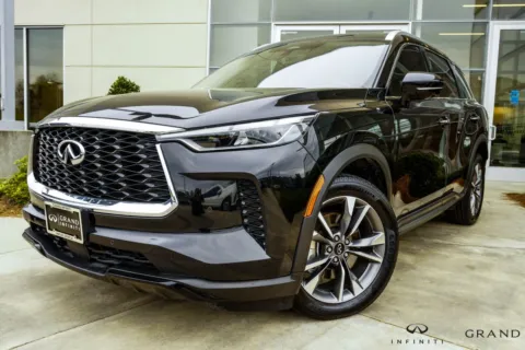 Black 2023 INFINITI QX60 LUXE for sale in Macon, GA