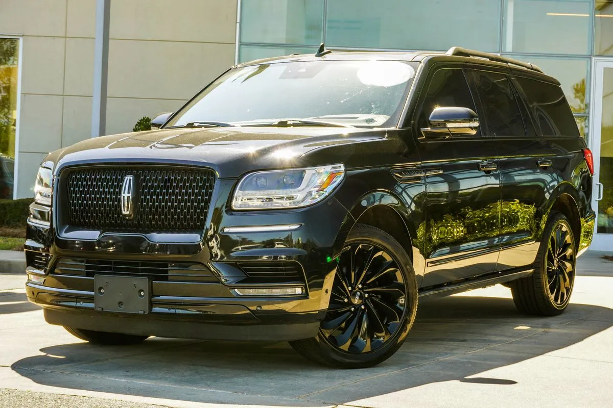 Black 2021 Lincoln Navigator Reserve for sale in Macon, GA