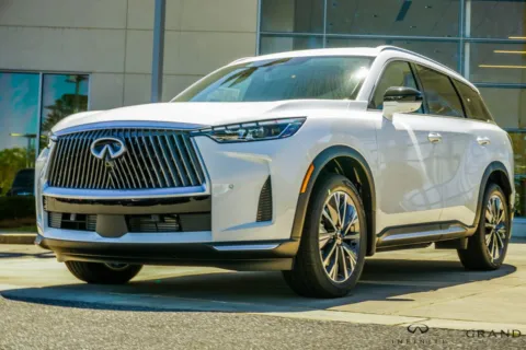 Photos of 2026 INFINITI QX60 LUXE for sale in Macon, GA at Grand Infiniti of Macon