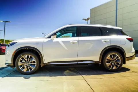 More photos of 2026 INFINITI QX60 LUXE at Grand Infiniti of Macon, GA