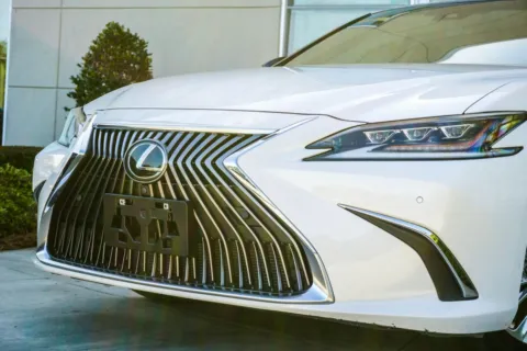 Photos of 2021 Lexus ES 350 Ultra Luxury for sale in Macon, GA at Grand Infiniti of Macon