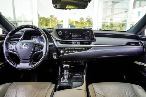 More photos of 2021 Lexus ES 350 Ultra Luxury at Grand Infiniti of Macon, GA
