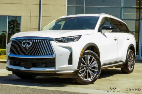 White 2026 INFINITI QX60 LUXE for sale in Macon, GA