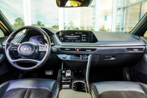 More photos of 2023 Hyundai Sonata SEL Plus at Grand Infiniti of Macon, GA