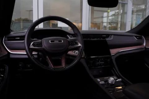 More photos of 2023 Jeep Grand Cherokee Summit at Grand Infiniti of Macon, GA