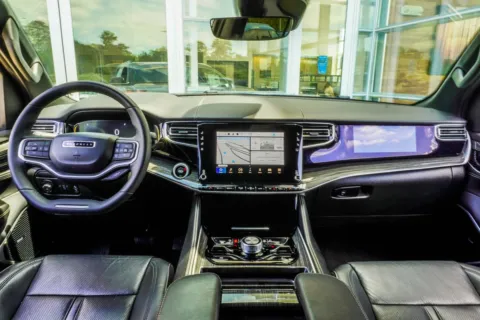 More photos of 2022 Jeep Wagoneer Series III at Grand Infiniti of Macon, GA