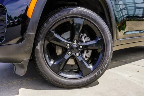 Another view of 2024 Jeep Grand Cherokee Altitude X for sale in Macon, GA at Grand Infiniti of Macon