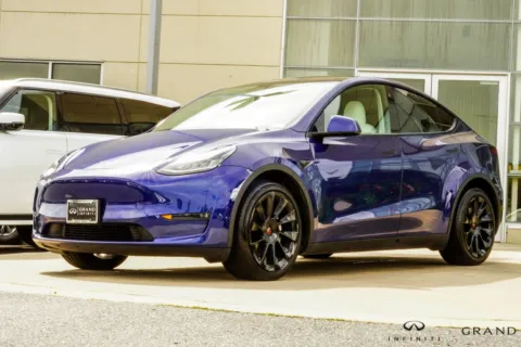 Blue 2021 Tesla Model Y Long Range for sale in Macon, GA