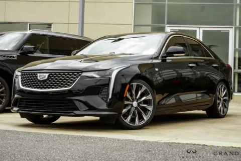 Black 2022 Cadillac CT4 Luxury for sale in Macon, GA